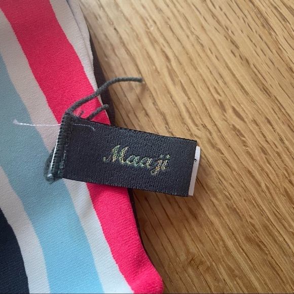 NWT Maaji Dazzling Rib 4- way  reversible bikini top - S - Picture 3 of 12